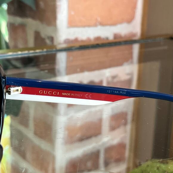 GUCCI GG0279SA Black Acetate Sylvie Stripe Round Sunglasses - Picture 6 of 7